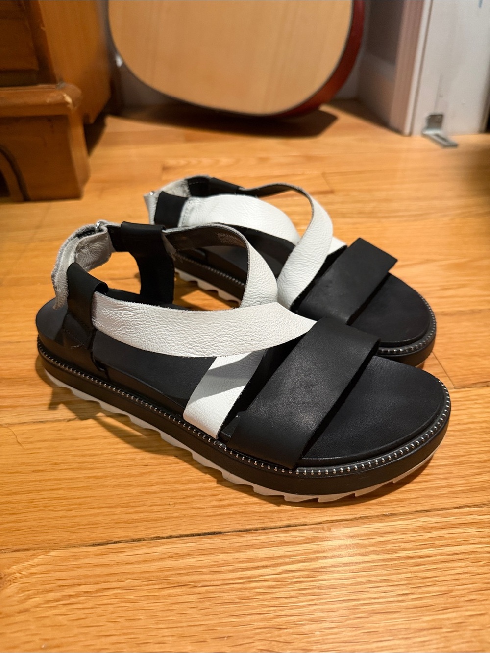 Sorel Women's Roaming Crisscross Sandals in Sea Salt Black